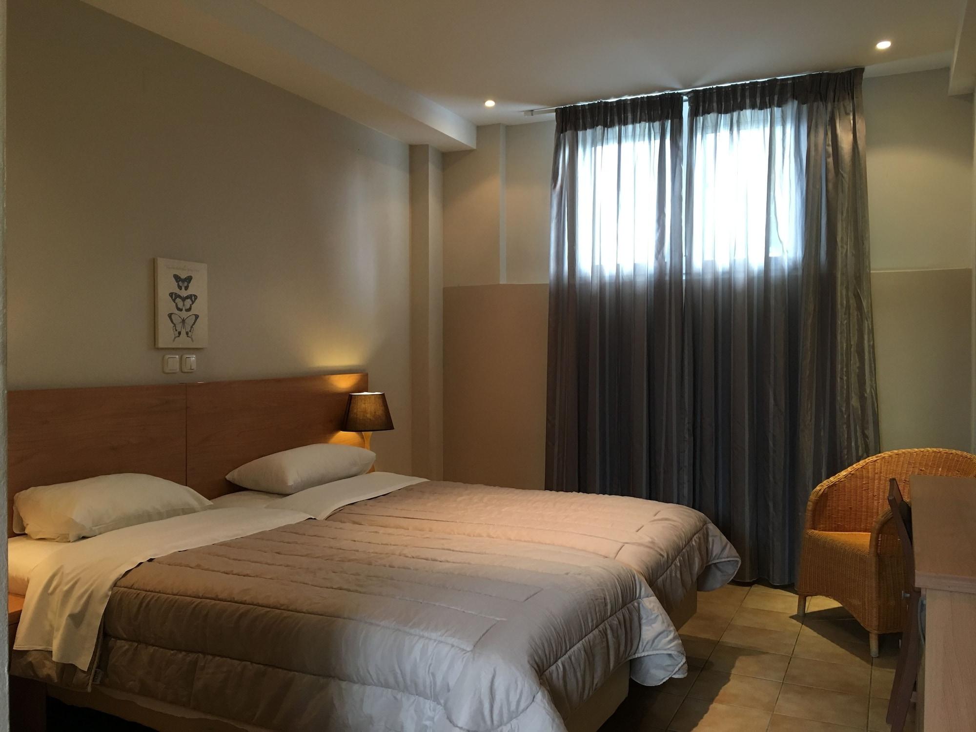 ת'רמי Athina Airport Hotel מראה חיצוני תמונה