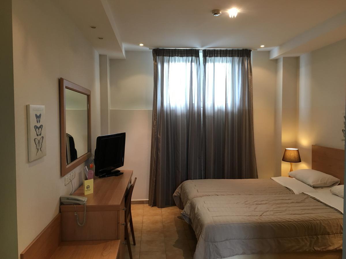 ת'רמי Athina Airport Hotel מראה חיצוני תמונה